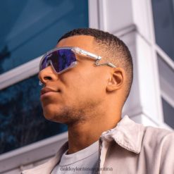 metal bxtr 4LDTTV94 lentes prizm violeta, montura transparente mate Oakley