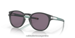 pestillo 4LDTTV858 lentes gris prizm, marco de carbono mate Oakley
